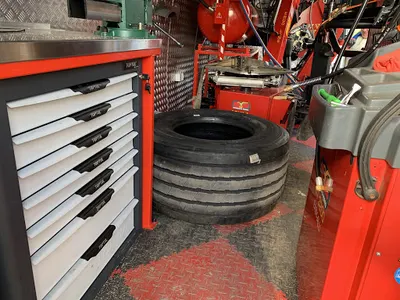 Mobilna Wulkanizacja Tir Laweta Toruń Holowanie Pomoc DrogowaTorun Mobilna Wulkanizacja Autostrada A1 Mobilny Mechanik